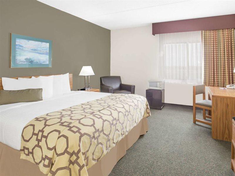 Baymont By Wyndham Janesville Luaran gambar