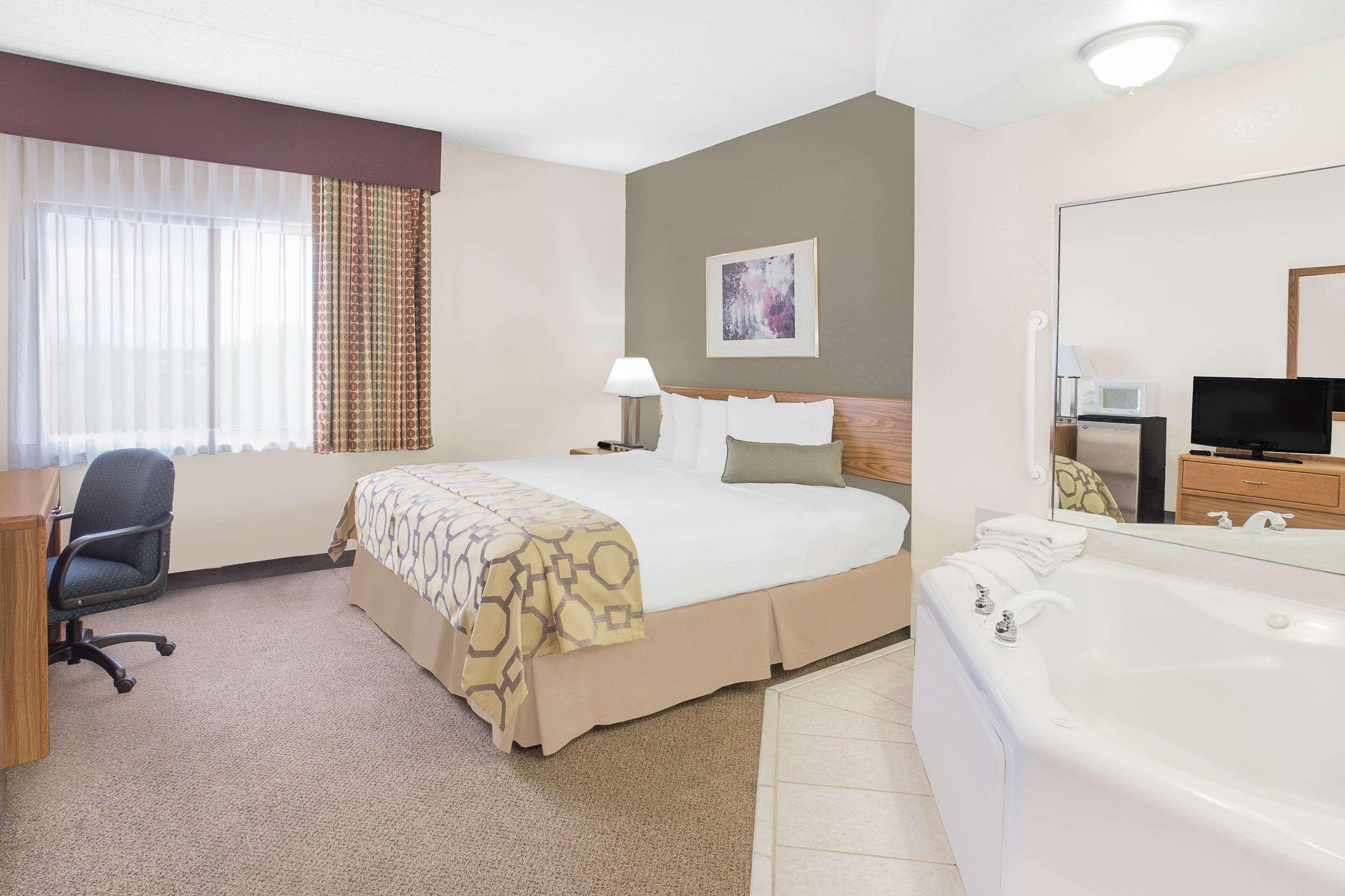 Baymont By Wyndham Janesville Luaran gambar