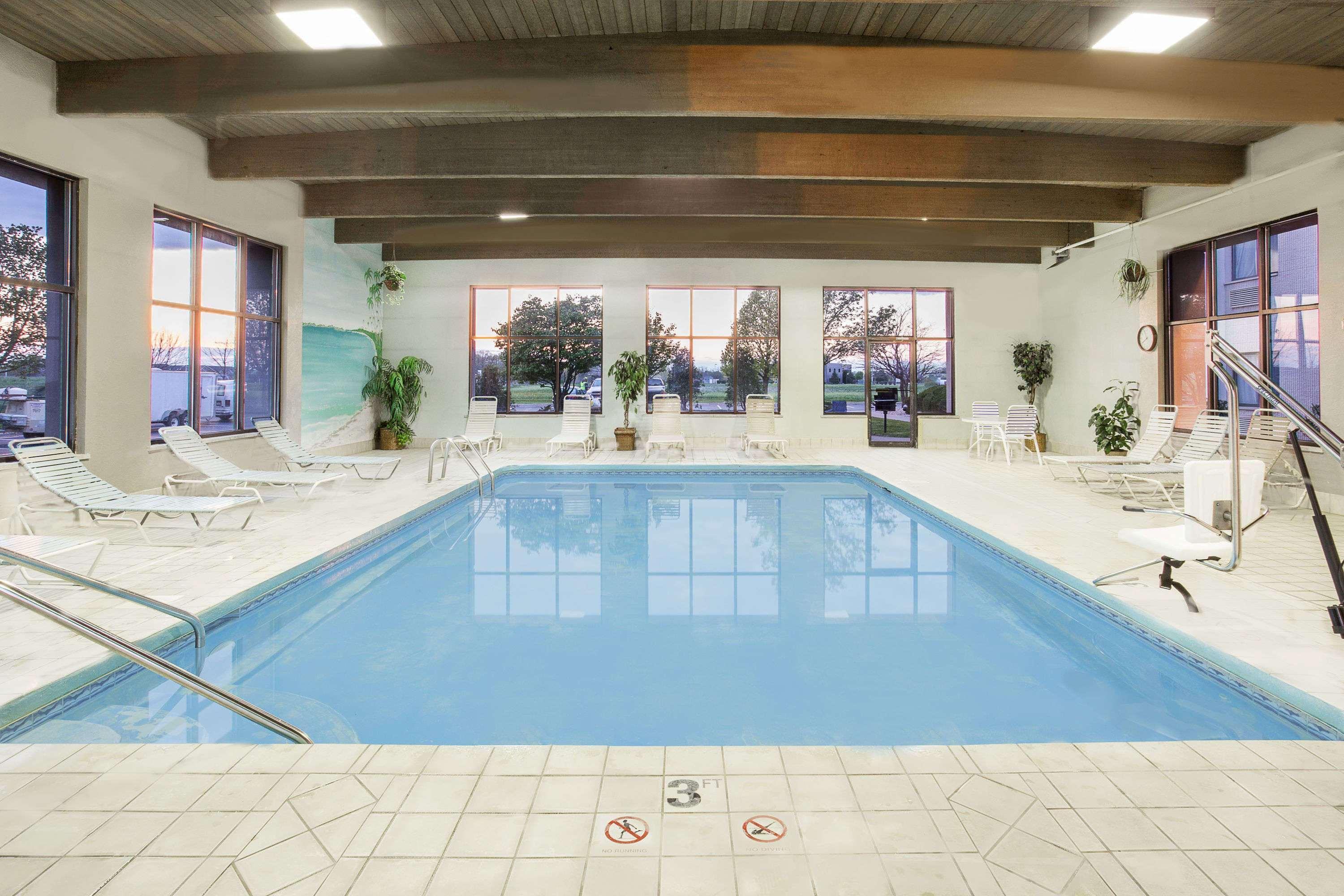 Baymont By Wyndham Janesville Luaran gambar